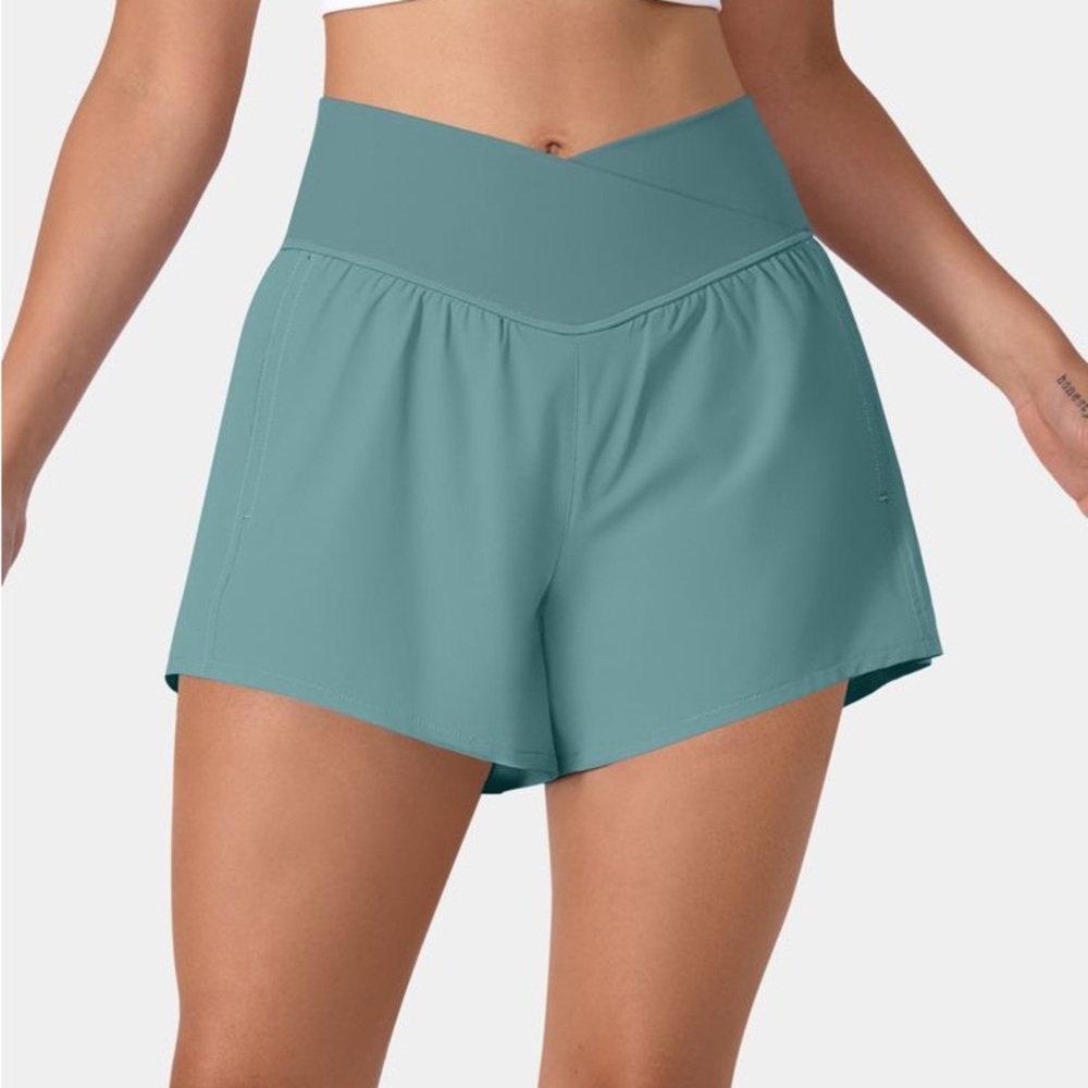 Halara Crossover Shorts Sz Small